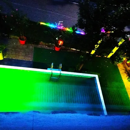 Casa Pestera Ponicova 民宿 杜博瓦乡